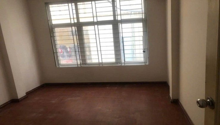 Cho thuê nhà Định Công Thượng ô tô tránh, 4.5 tầng x 45m2, 5 ngủ, 15 Triệu